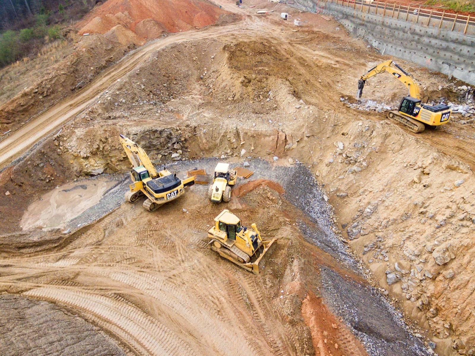 Large-scale mining and industrial resource development